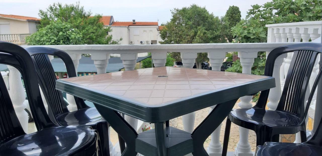 Apartments Max Vir Eksteriør billede